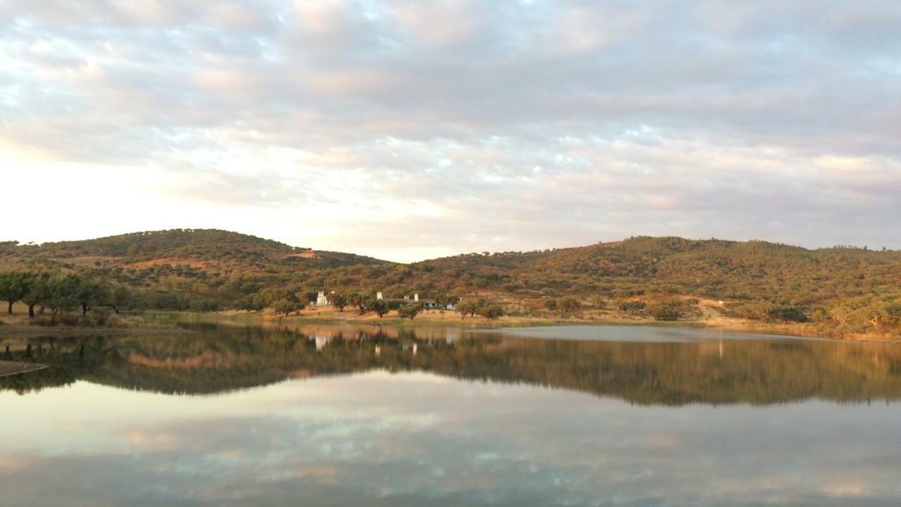 Fontes - A Essencia Do Alentejo Com Lago Privado Redondo Exterior foto